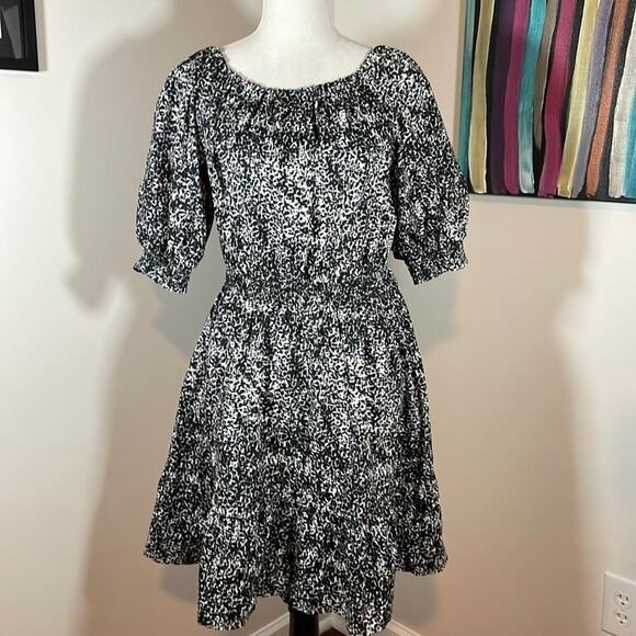🤩3 for $30 Bundle Deal
GAP printed dress - Picture 1 of 8